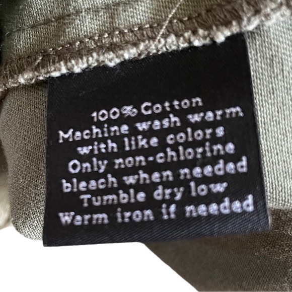 Rock and Republic, Rock & Roll army jacket - Picture 11 of 11